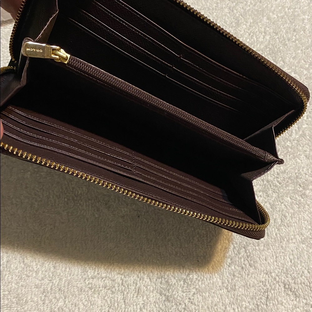 Coach Wallet - Picture 4 of 7
